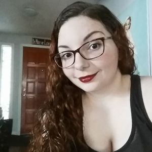 Meet your Posher, Stefanie